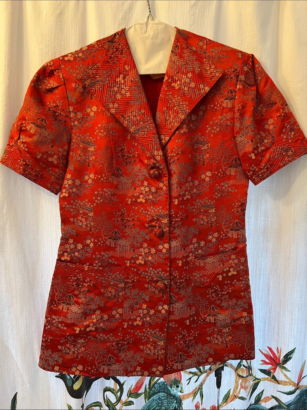 Vintage Red Floral Silk Short-Sleeve Women's Shirt Jacket